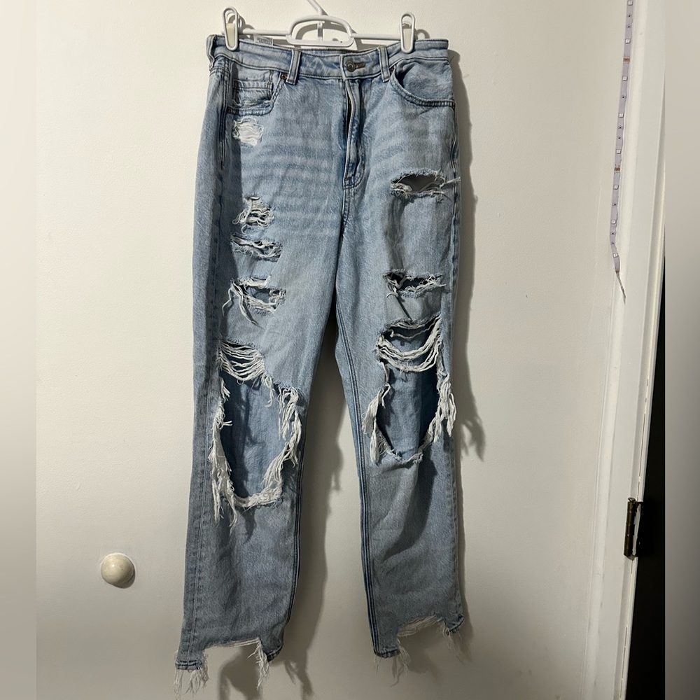 American eagle mom jeans